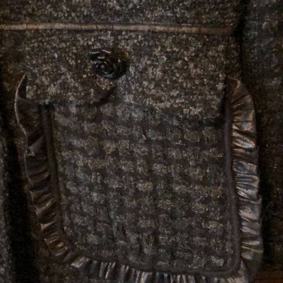 New, black coat with flower shaped buttons, w/ beautiful trim, Size L - Picture 5 of 6